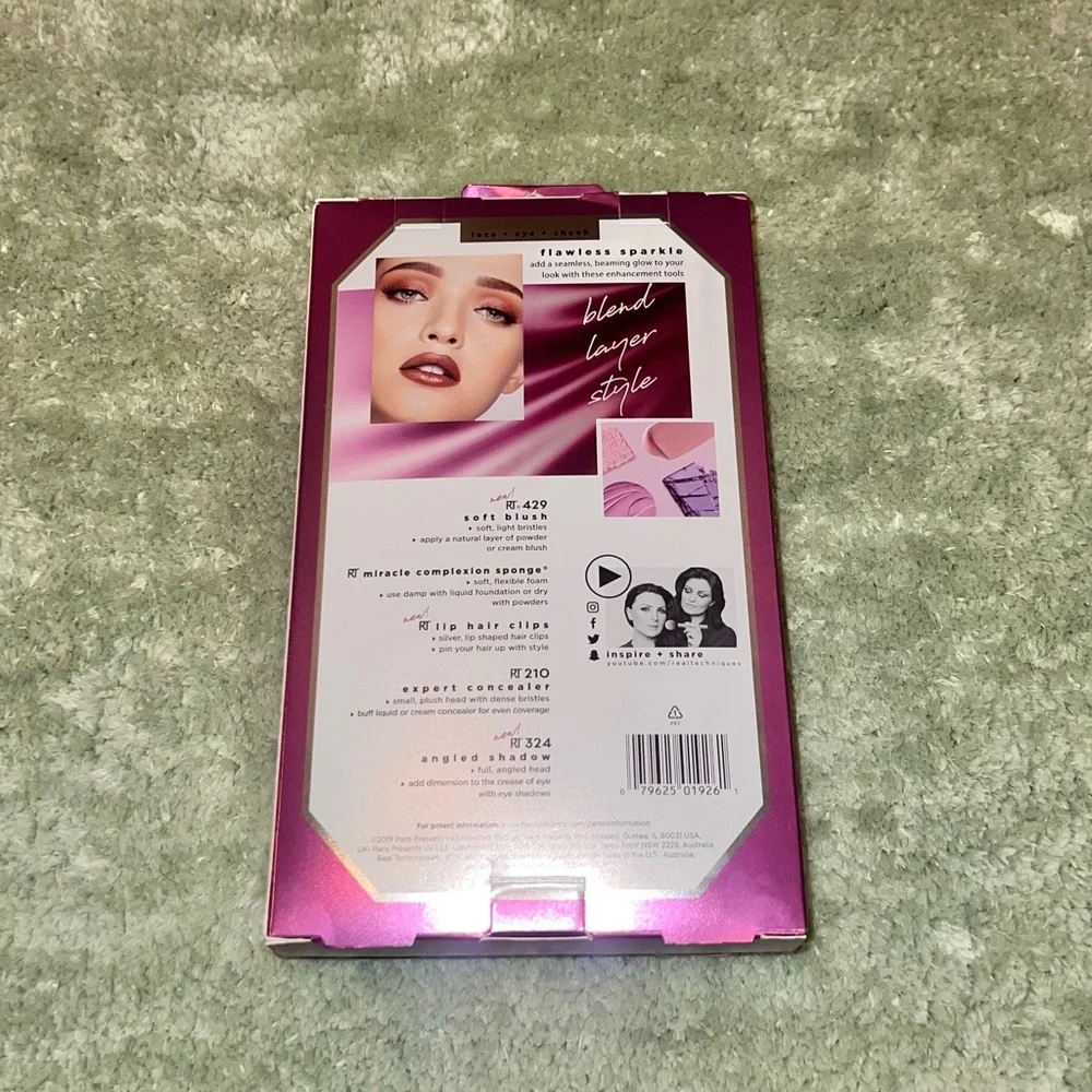 ⭐️NEW⭐️ NWT REAL TECHNIQUES Flawless Sparkle Set